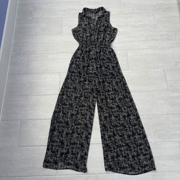 Forever 21 Jumpsuit Black & White Romper Sleeveless Collar Wide Leg High Waisted - Picture 1 of 9